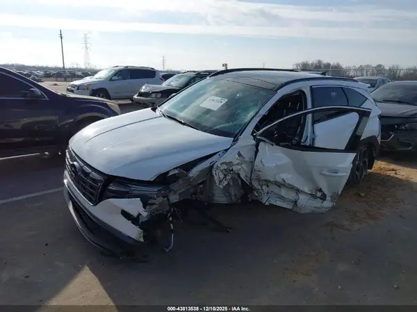 5NMJE3DE8RH383583 2024 HYUNDAI TUCSON - Image 2