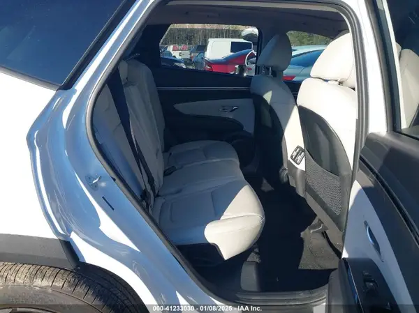 5NMJE3DE9RH313820 2024 HYUNDAI TUCSON - Image 8