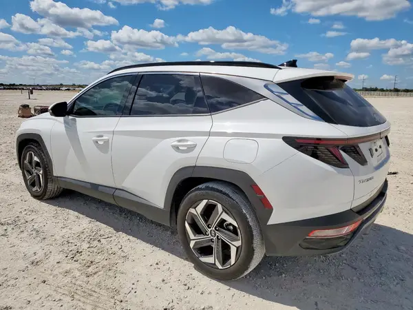 5NMJE3DE9RH371832 2024 HYUNDAI TUCSON - Image 2
