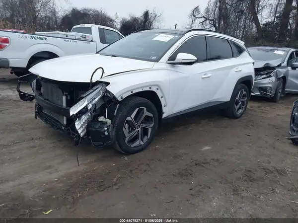5NMJECAE0NH159674 2022 HYUNDAI TUCSON - Image 2
