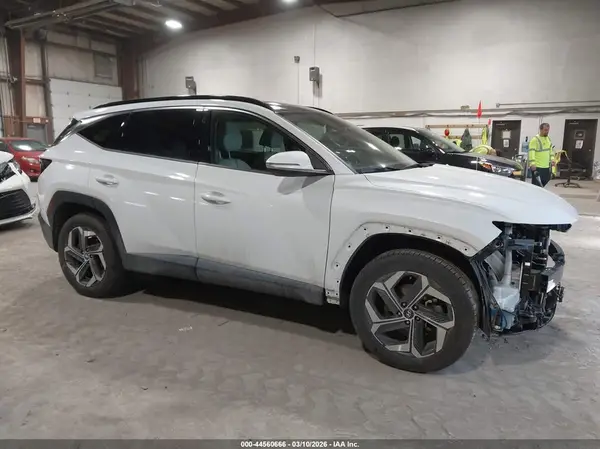 5NMJECAE1NH012585 2022 HYUNDAI TUCSON - Image 1