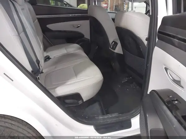 5NMJECAE1NH012585 2022 HYUNDAI TUCSON - Image 8