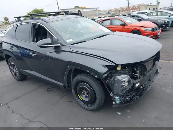 5NMJECAE1NH102934 2022 HYUNDAI TUCSON - Image 1
