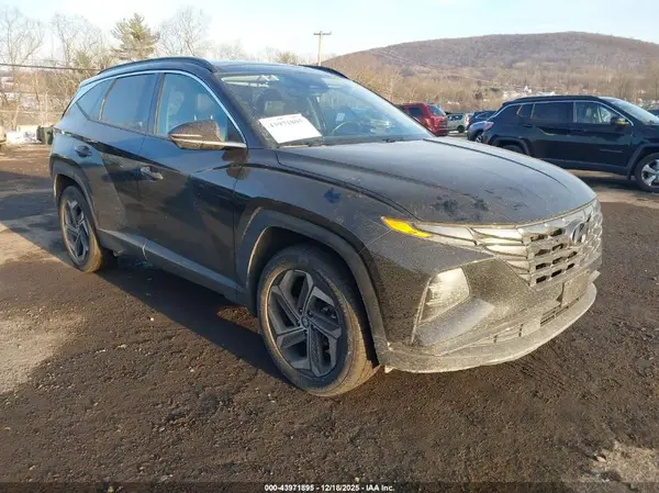 5NMJECAE1NH125436 2022 HYUNDAI TUCSON - Image 1