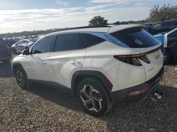 5NMJECAE1NH152054 2022 HYUNDAI TUCSON - Image 2