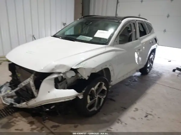 5NMJECAE4NH105701 2022 HYUNDAI TUCSON - Image 2