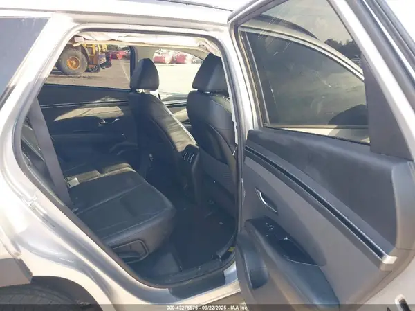 5NMJECAE8NH030565 2022 HYUNDAI TUCSON - Image 8