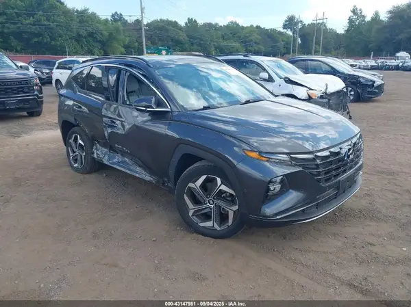 5NMJECAE8NH031005 2022 HYUNDAI TUCSON - Image 1