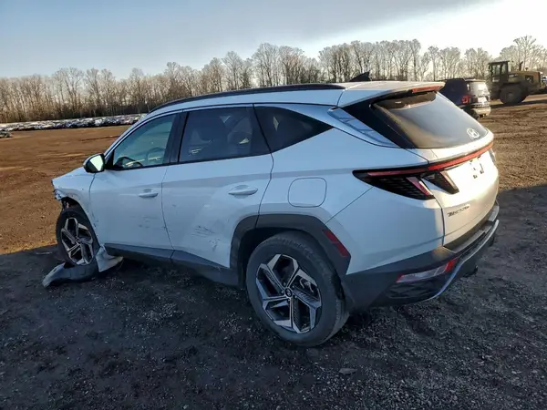5NMJECAE8NH051609 2022 HYUNDAI TUCSON - Image 2
