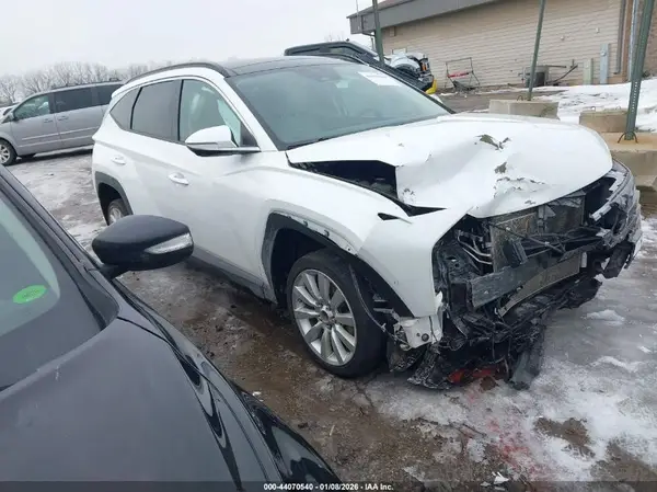 5NMJECAE8NH105409 2022 HYUNDAI TUCSON - Image 1