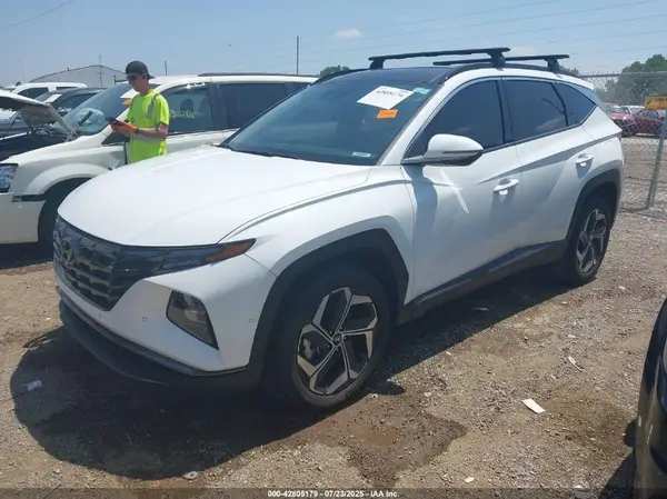 5NMJECAEXPH208768 2023 HYUNDAI TUCSON - Image 2