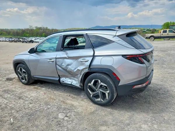 5NMJF3AE5NH069384 2022 HYUNDAI TUCSON - Image 2