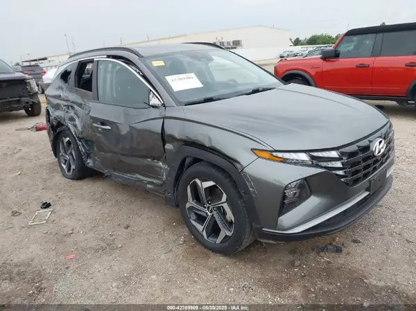 5NMJF3AEXNH105523 2022 HYUNDAI TUCSON - Image 1