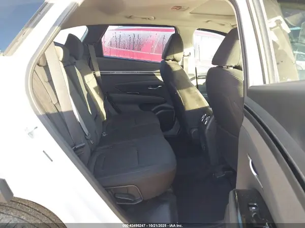 5NMJFCAE3NH015422 2022 HYUNDAI TUCSON - Image 8