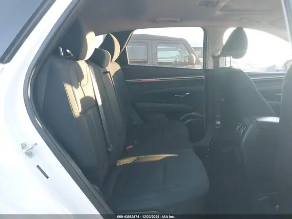 5NMJFCAE4NH096706 2022 HYUNDAI TUCSON - Image 8