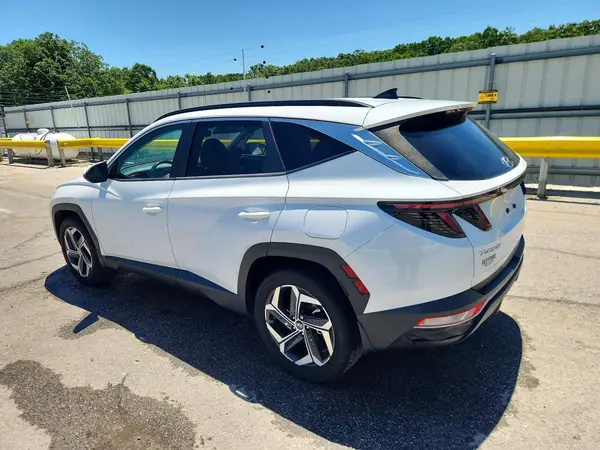 5NMJFCAE4NH103718 2022 HYUNDAI TUCSON - Image 2