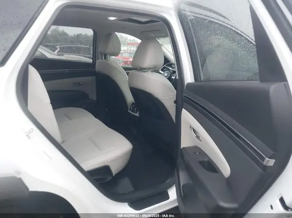 5NMJFCAE7PH252384 2023 HYUNDAI TUCSON - Image 8