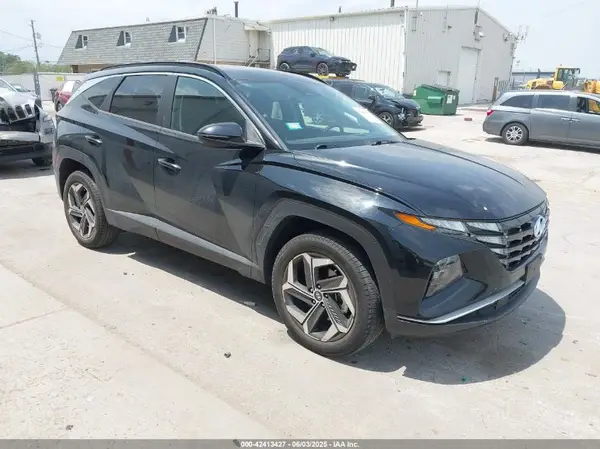 5NMJFCAE8NH037044 2022 HYUNDAI TUCSON - Image 1