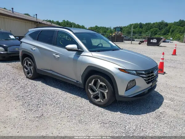 5NMJFCAE8NH140318 2022 HYUNDAI TUCSON - Image 1