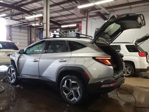 5NMJFCAE8PH282252 2023 HYUNDAI TUCSON - Image 2