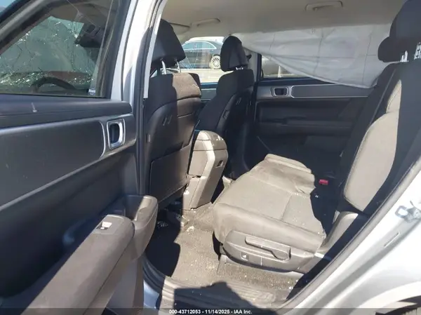 5NMP14GL2SH100719 2025 HYUNDAI SANTA FE - Image 8