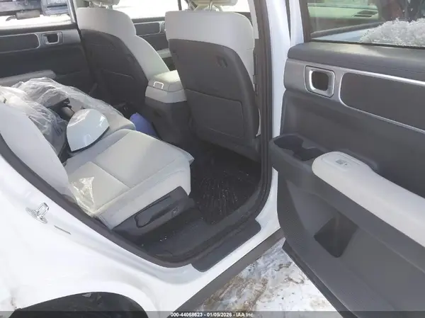 5NMP1DGL8RH028001 2024 HYUNDAI SANTA FE - Image 8