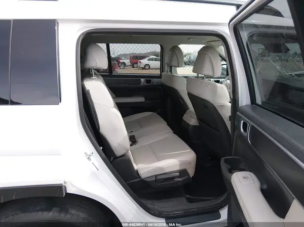 5NMP24GL1RH007181 2024 HYUNDAI SANTA FE - Image 8