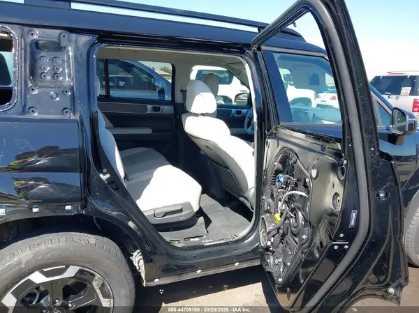 5NMP24GL2RH015824 2024 HYUNDAI SANTA FE - Image 8