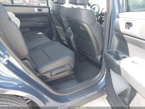5NMP24GLXSH096805 2025 HYUNDAI SANTA FE - Image 8