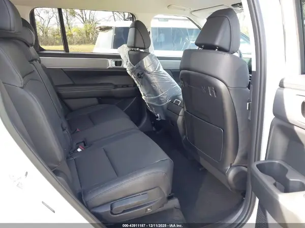 5NMP2DG12TH103987 2026 HYUNDAI SANTA FE - Image 8