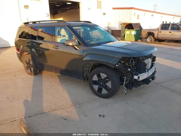 5NMP2DG18RH008018 2024 HYUNDAI SANTA FE - Image 1