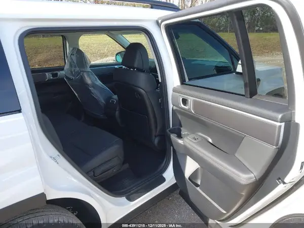 5NMP2DG18TH103993 2026 HYUNDAI SANTA FE - Image 8