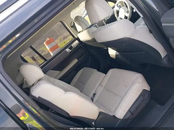 5NMP2DGL1SH071758 2025 HYUNDAI SANTA FE - Image 8
