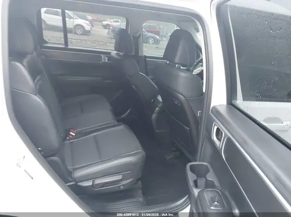 5NMP3DGL3SH081186 2025 HYUNDAI SANTA FE - Image 8