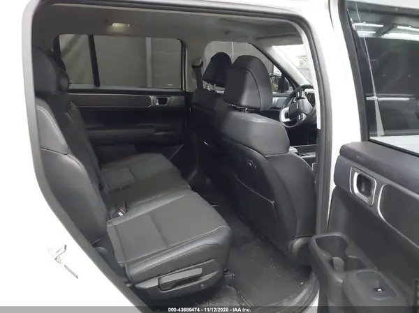 5NMP3DGL7SH091106 2025 HYUNDAI SANTA FE - Image 8