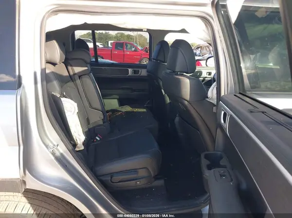 5NMP44GL2RH024307 2024 HYUNDAI SANTA FE - Image 8