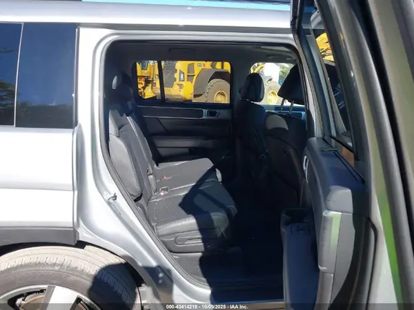 5NMP44GL5RH023071 2024 HYUNDAI SANTA FE - Image 8