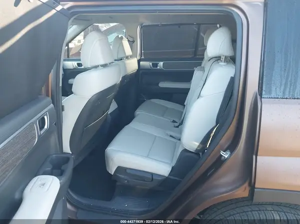 5NMP44GL7RH045346 2024 HYUNDAI SANTA FE - Image 8