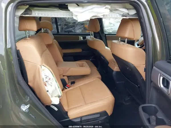 5NMP4DGL9SH101079 2025 HYUNDAI SANTA FE - Image 8