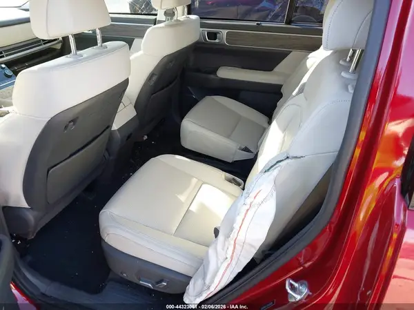 5NMP54GL1RH033075 2024 HYUNDAI SANTA FE - Image 8