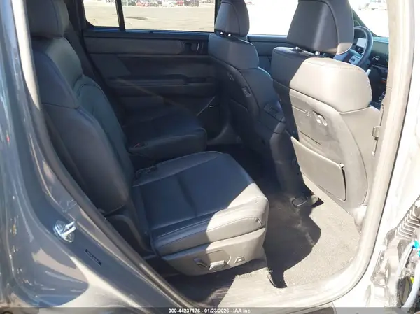 5NMP54GL8RH045143 2024 HYUNDAI SANTA FE - Image 8