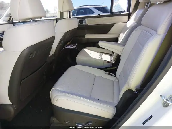 5NMP54GL8RH052304 2024 HYUNDAI SANTA FE - Image 8