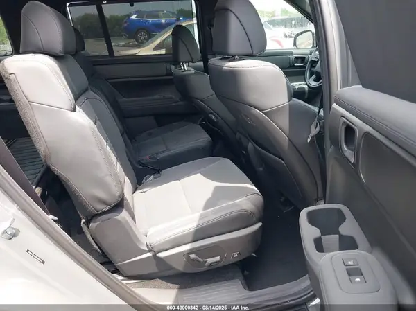 5NMP5DGL0RH030572 2024 HYUNDAI SANTA FE - Image 8