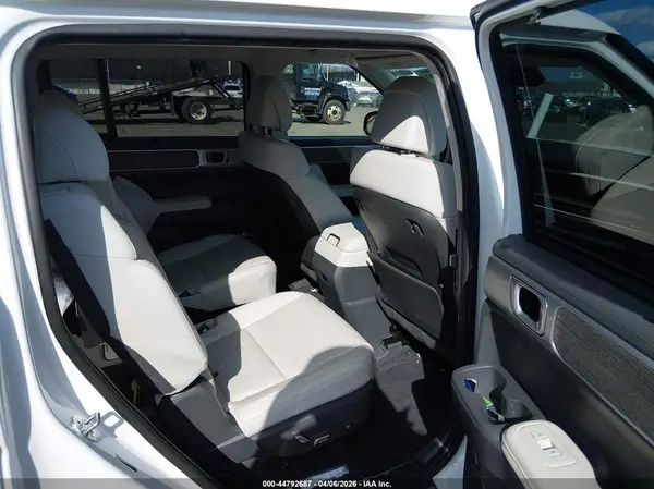 5NMP5DGL4RH031580 2024 HYUNDAI SANTA FE - Image 8