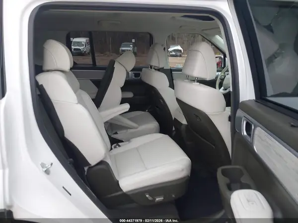 5NMP5DGL8SH112913 2025 HYUNDAI SANTA FE - Image 8