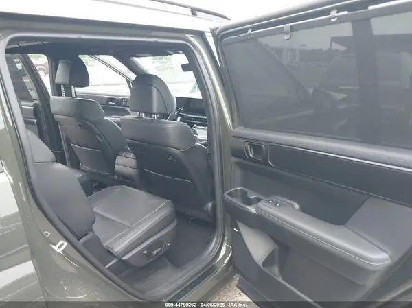 5NMP5DGL9RH038010 2024 HYUNDAI SANTA FE - Image 8