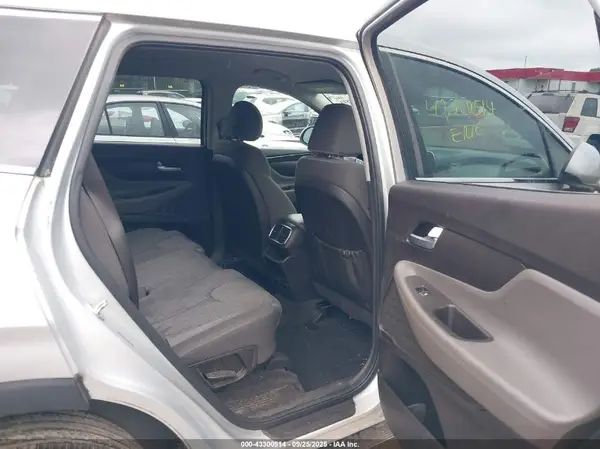 5NMS23AD0KH011086 2019 HYUNDAI SANTA FE - Image 8
