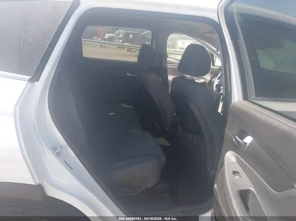 5NMS23AD0KH096429 2019 HYUNDAI SANTA FE - Image 8