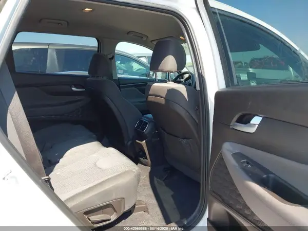 5NMS23AD1KH002204 2019 HYUNDAI SANTA FE - Image 8