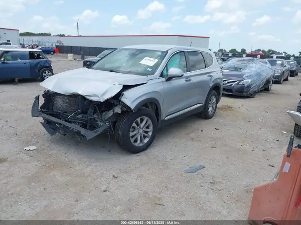 5NMS23AD1KH015566 2019 HYUNDAI SANTA FE - Image 2